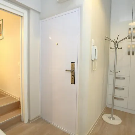 Apartamento Pristine One-bedroom In Ired *