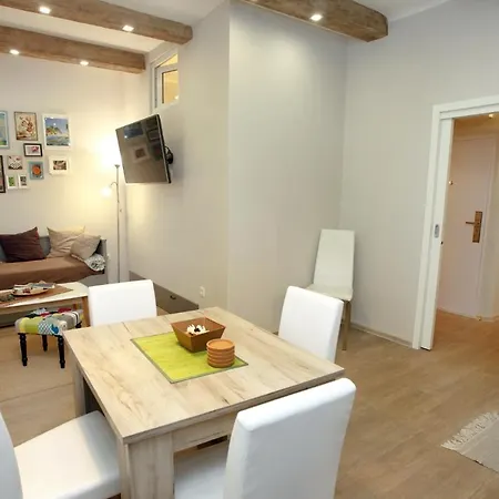 Pristine One-bedroom In Ired